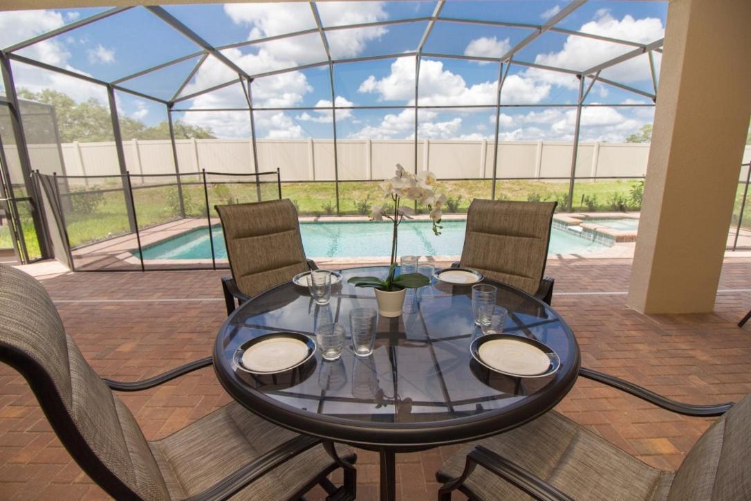 Large Luxury Pool * Kissimmee